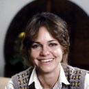 ����� ����